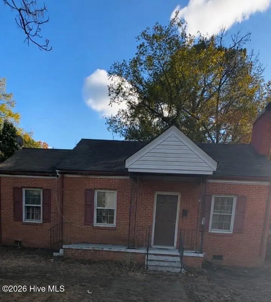 1215 W Thomas Street, Rocky Mount