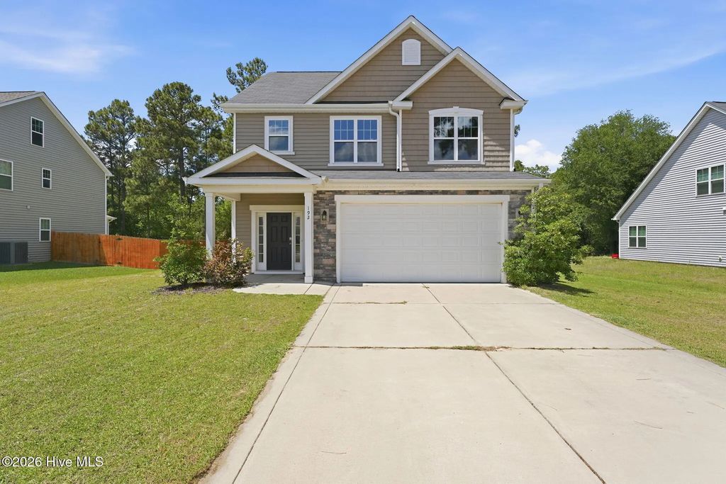 192 Sandy Springs Road, Ash