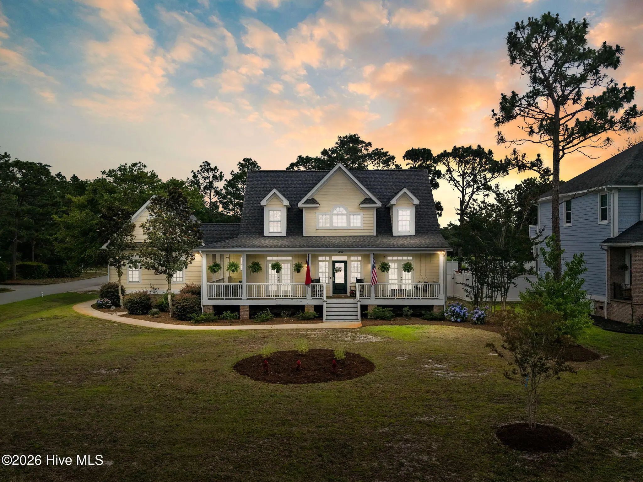832 S Shore Drive, Southport