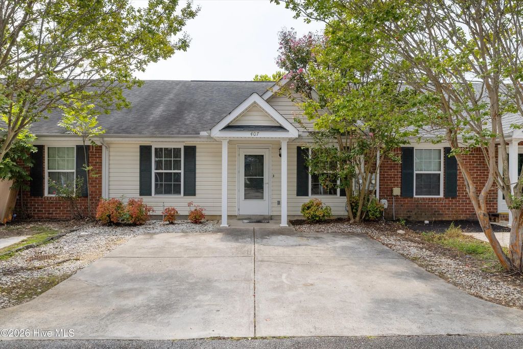 407 Flowing Creek Drive, Evans