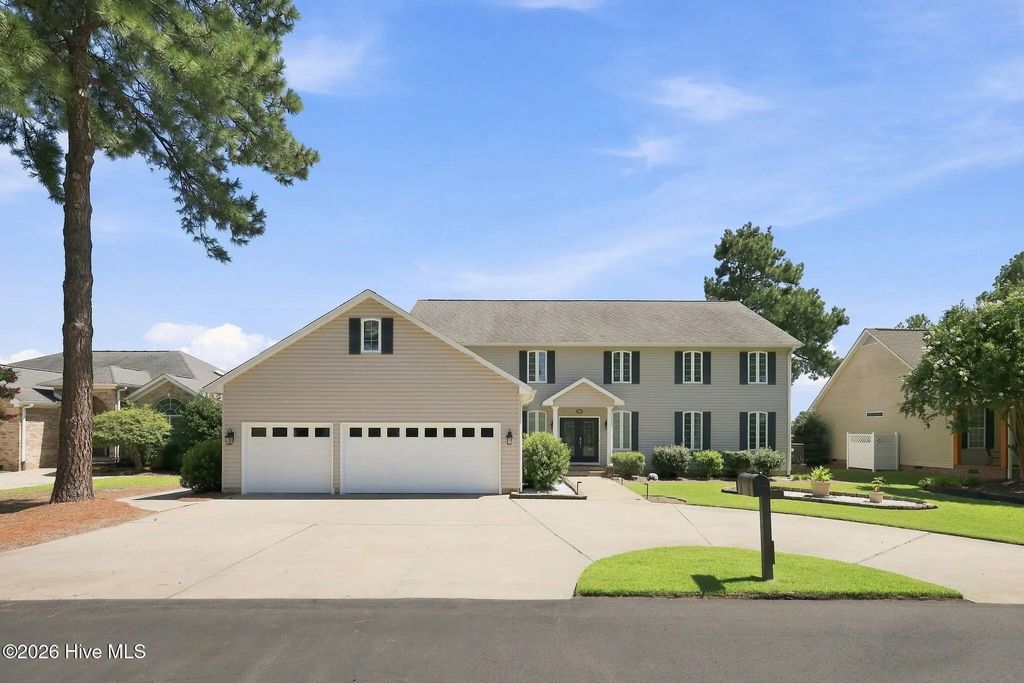 1232 Greenbriar Drive, Vass