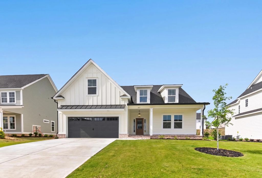 827 Sparrow Point Ave, Columbia