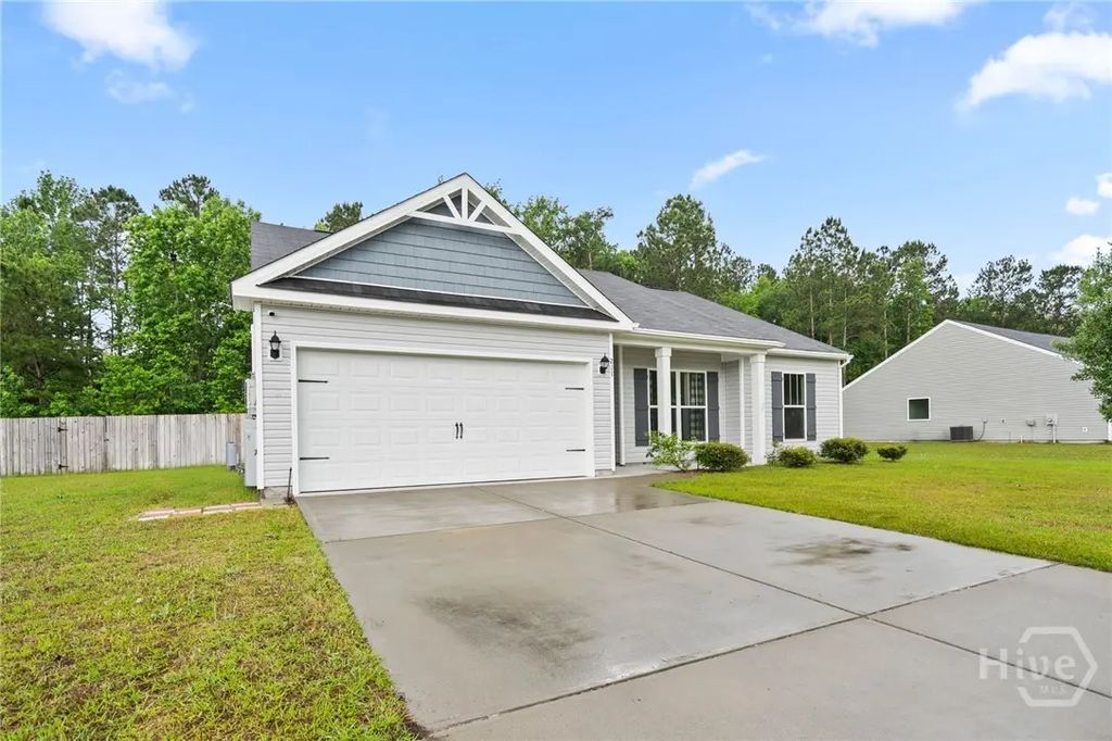211 Crosswinds Drive, Rincon