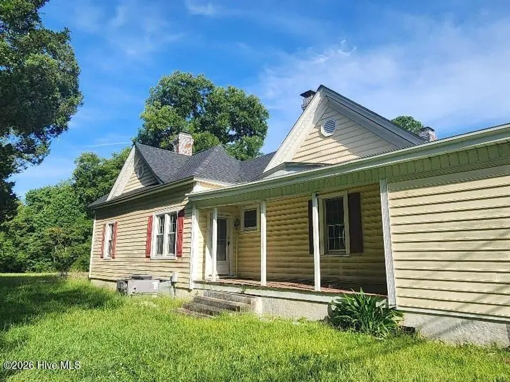 1702 Old Snow Hill Road, Kinston