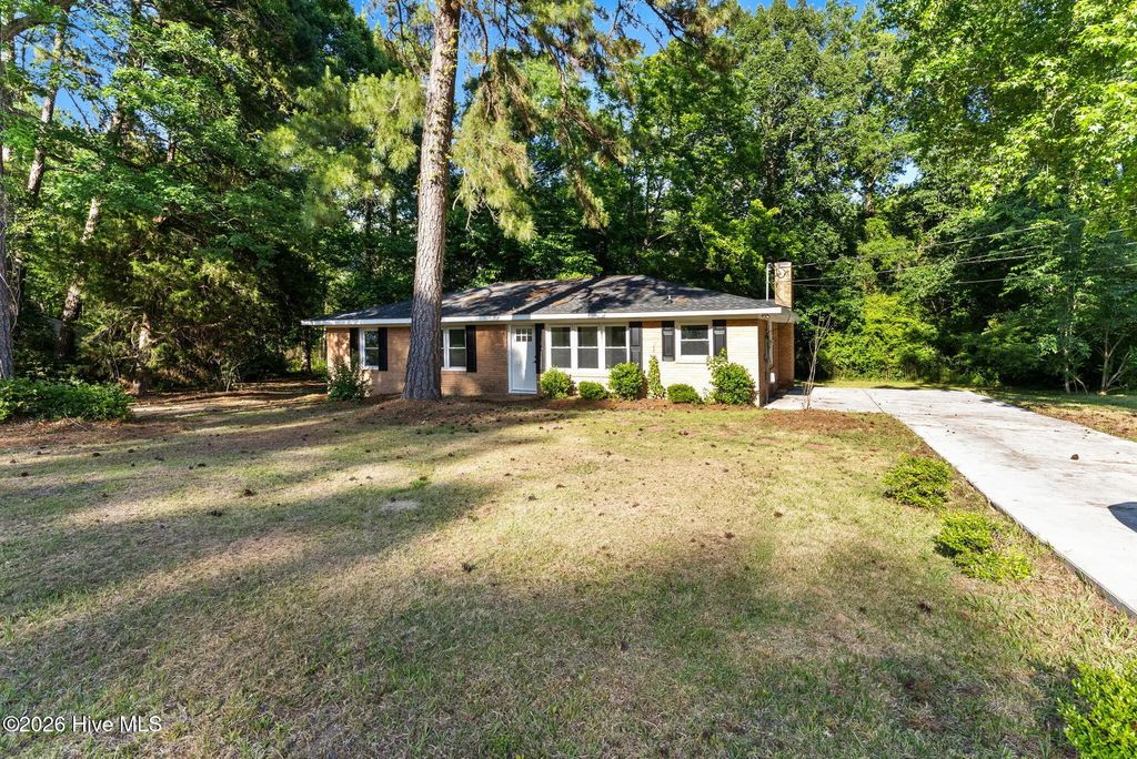 146 Forest Drive W, Whiteville