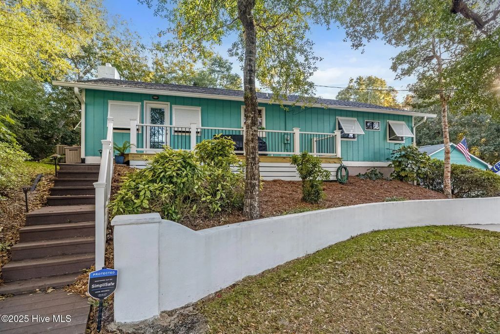 201 Hoop Pole Creek Drive, Atlantic Beach