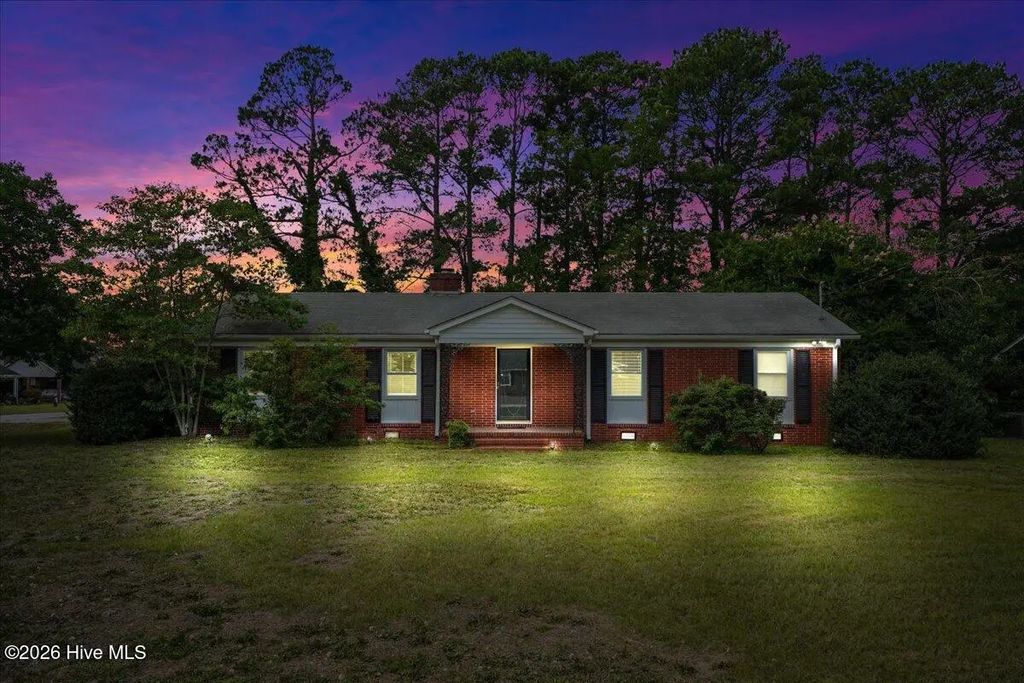 1801 E Azalea Drive, Goldsboro