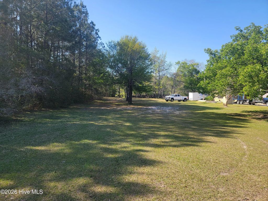 9734 Rivergate Road Nw, Ash