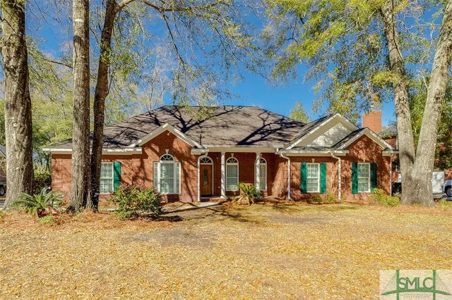 180 Royal Oak Drive, 