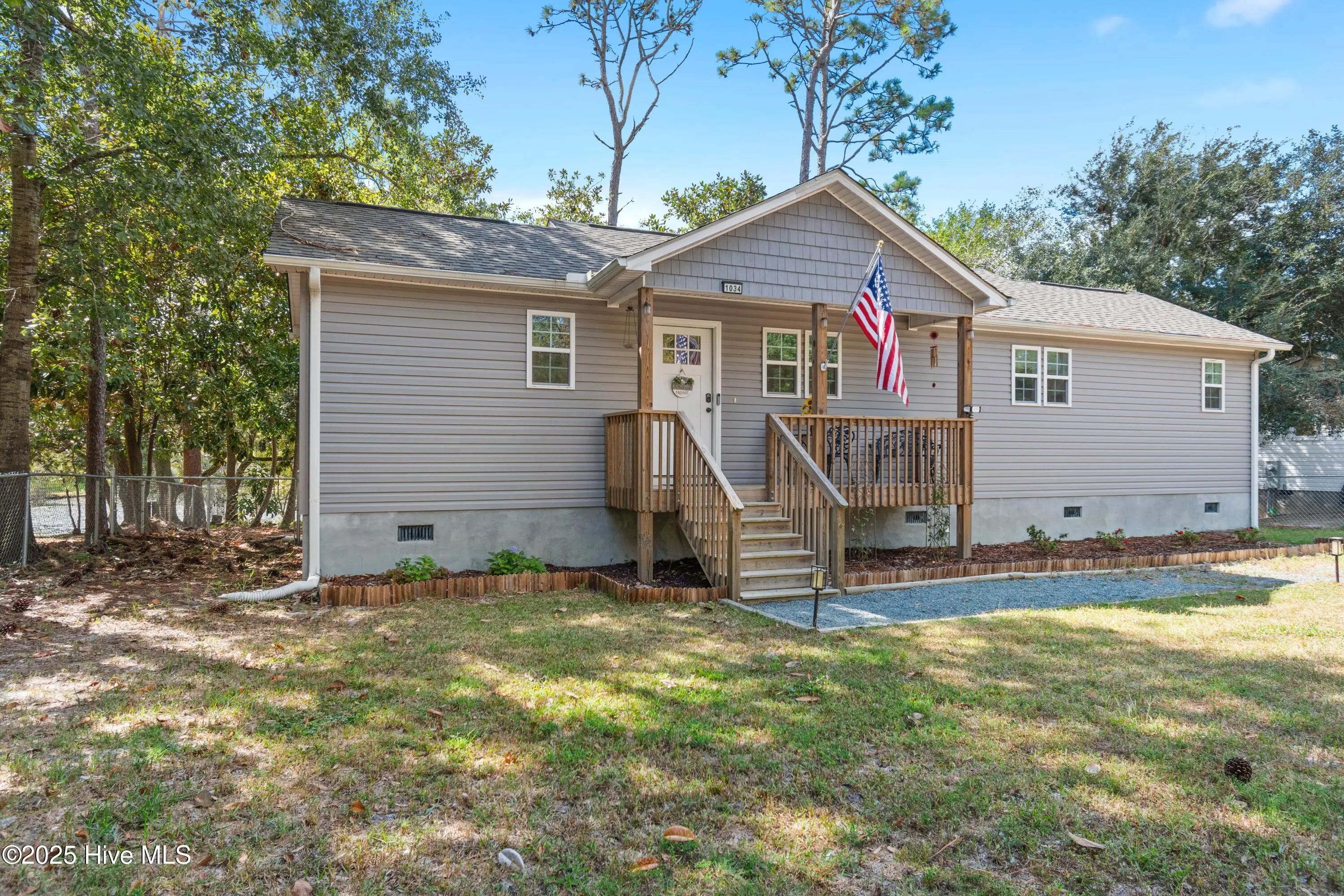 1034 Bayside Lane, Southport