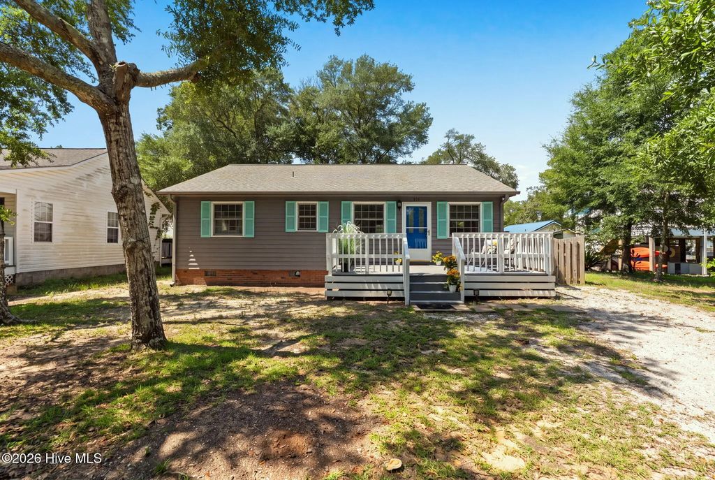 101 Se 12th Street, Oak Island
