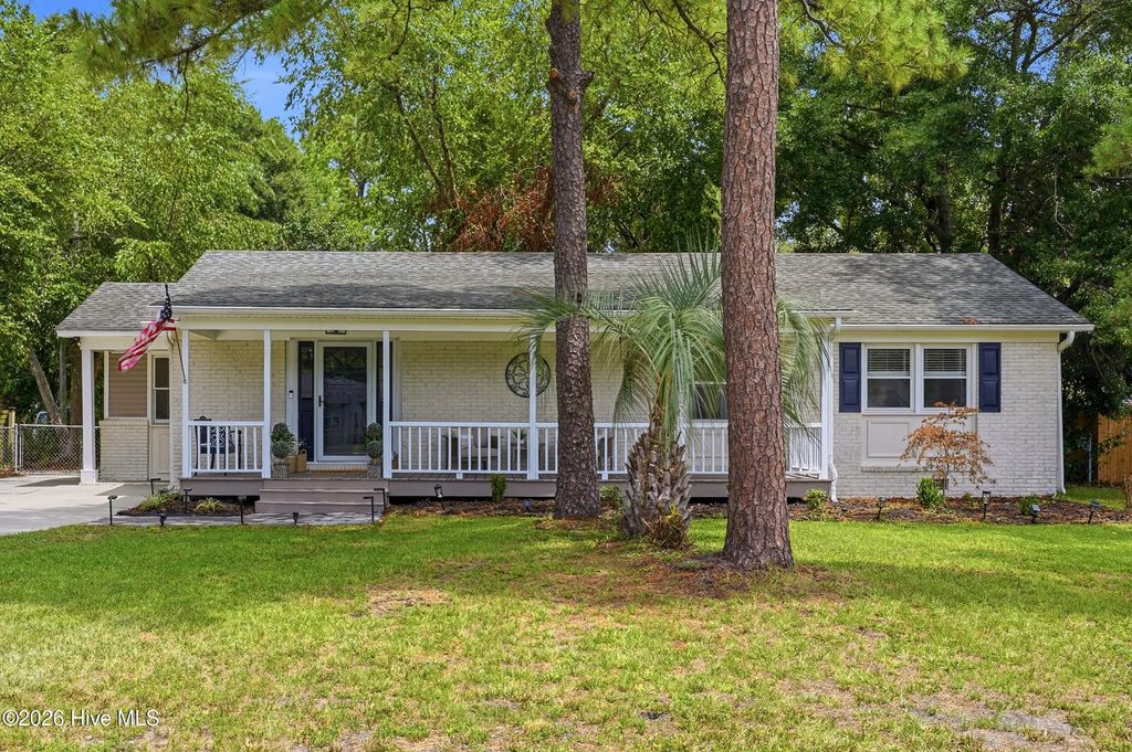 714 Mohican Trail, Wilmington