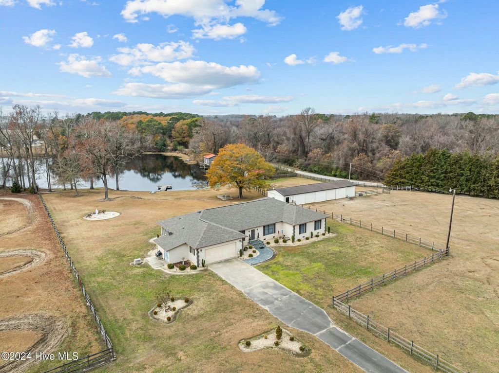 3777 Waters Mill Road, La Grange