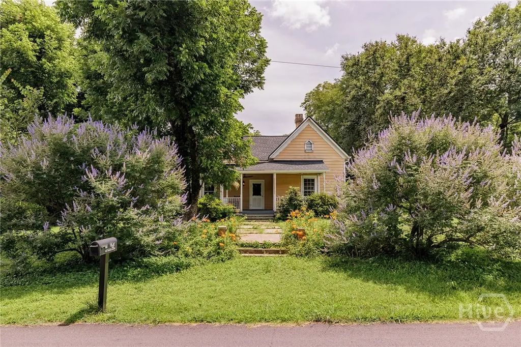 48 E Georgia Avenue, Comer