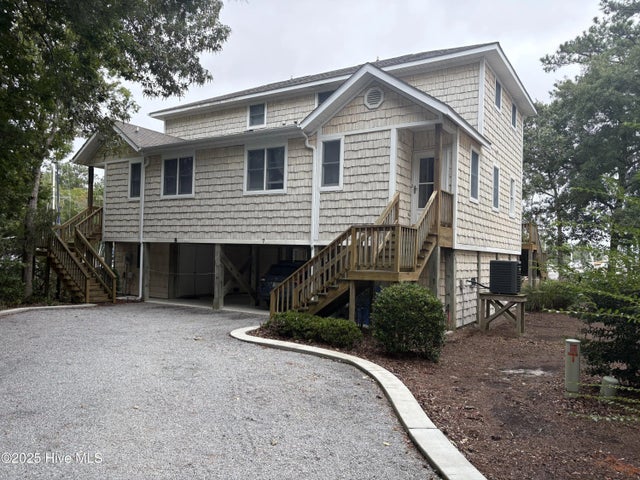 1404 Tosto Circle #7, Oriental