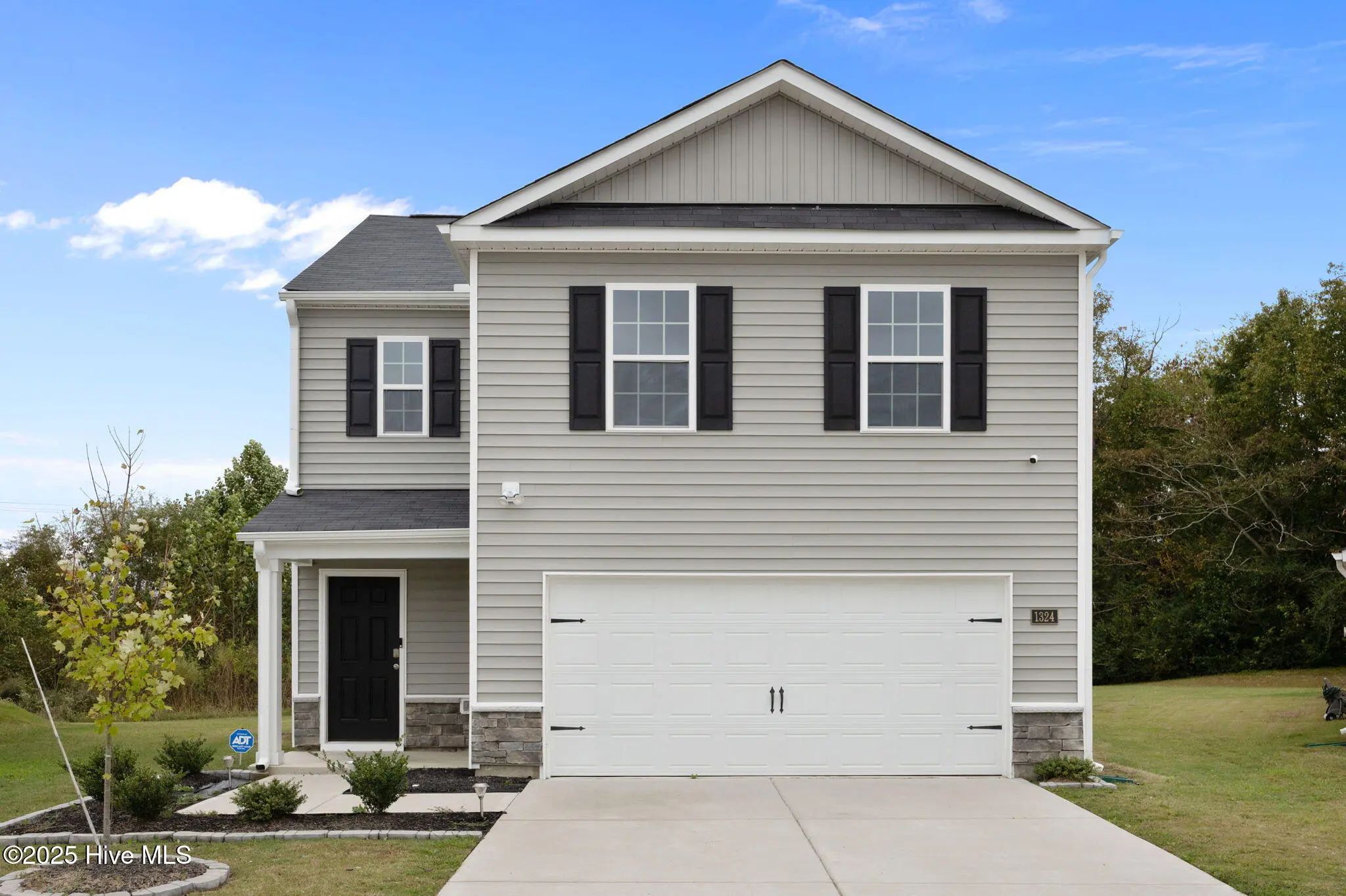 1324 S Wilshire Court, Kinston