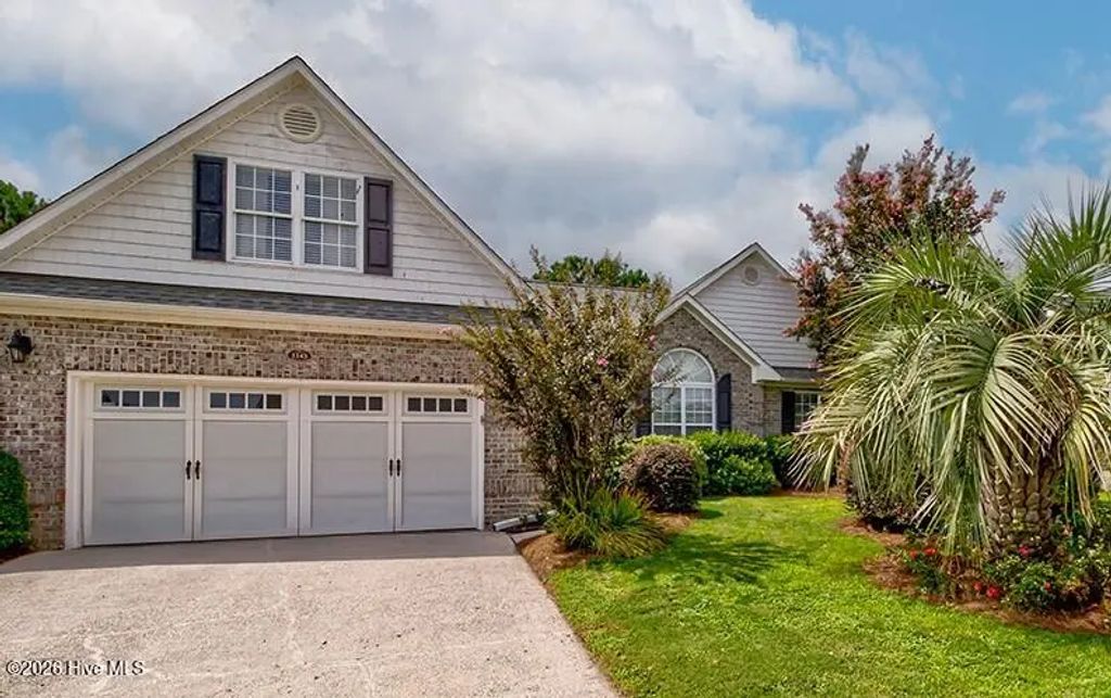 1143 Spring Glen Court, Leland