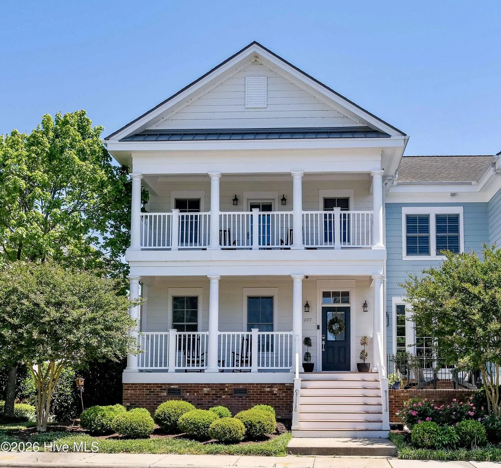 207 S Academy Street, Washington