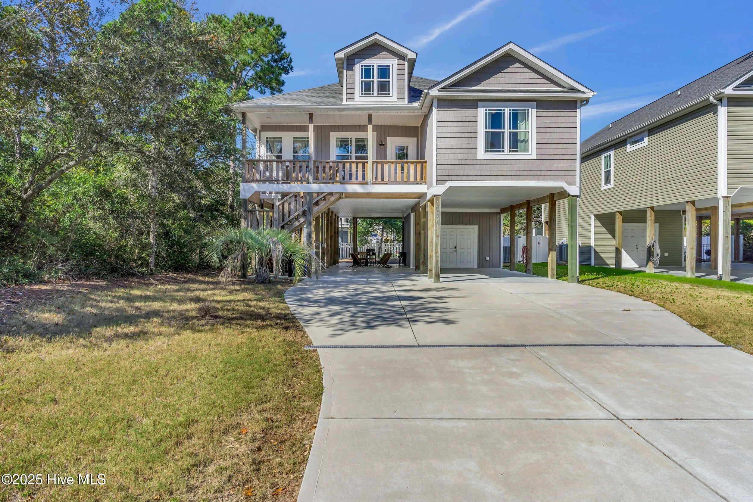 129 Ne 39th Street, Oak Island