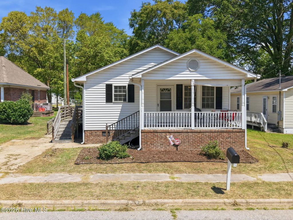 810 E Saint John Street, Tarboro