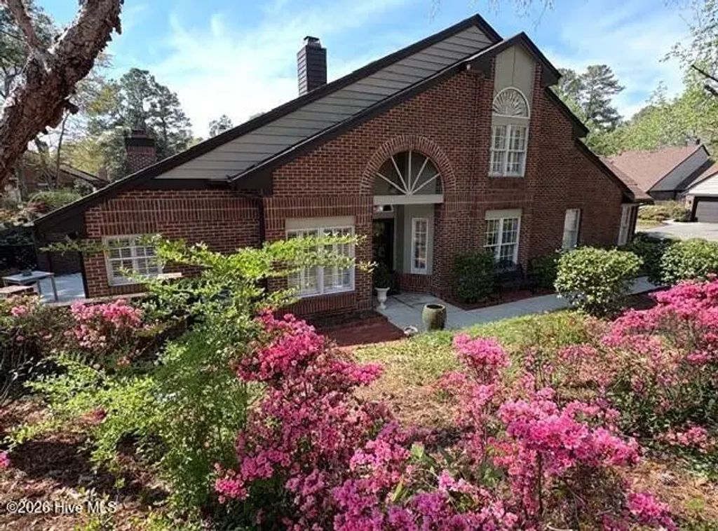 2111 Jumpin Run Drive, Wilmington