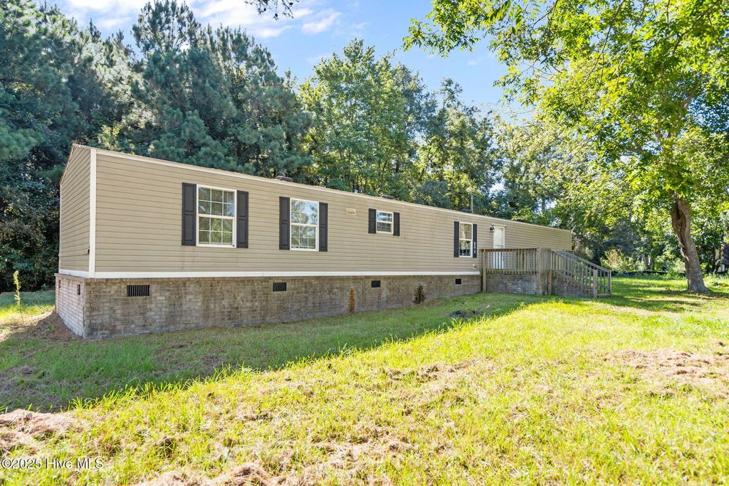 120 8th Street, Bolton