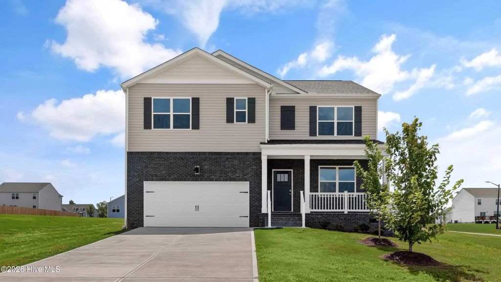 134 Charlies Bend Way, Spring Lake