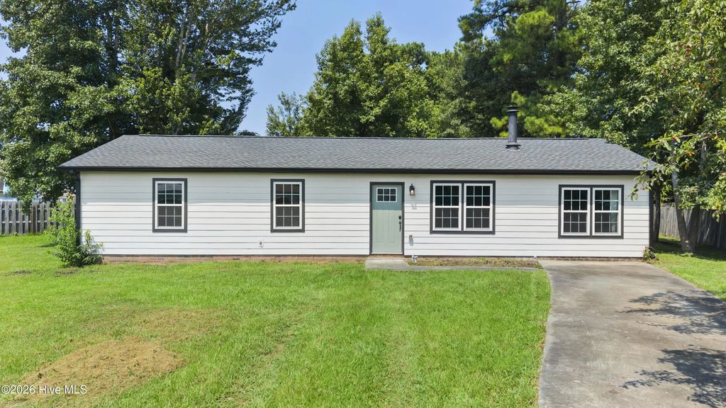 111 Pirates Lane, Havelock