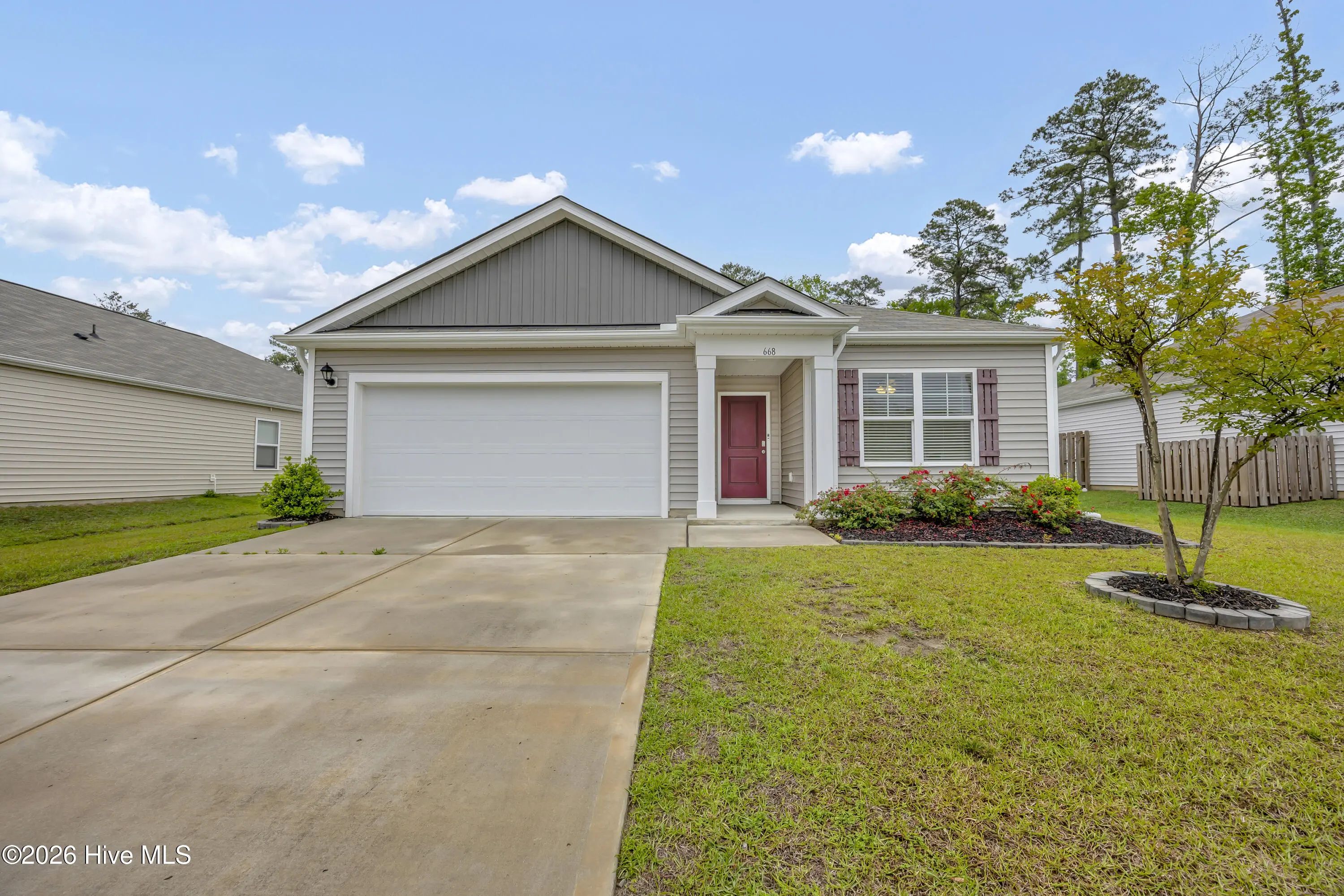 668 Buckeye Road Ne, Leland