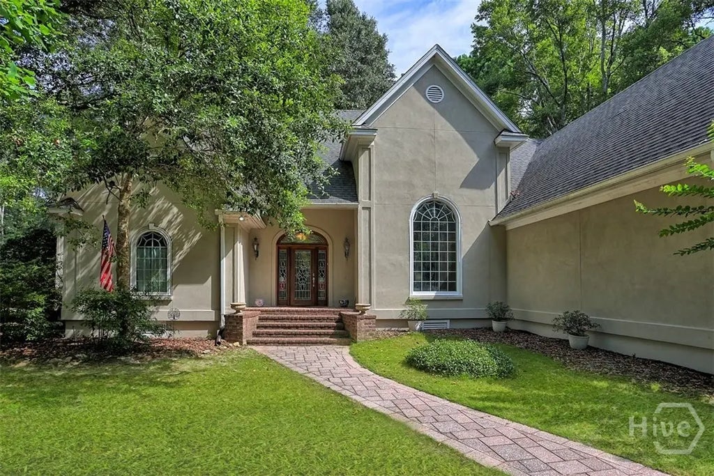 106 Baymeadow Point, 