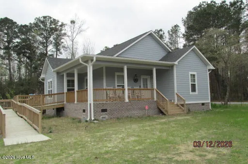 288 Deer Stand Drive, Lumberton