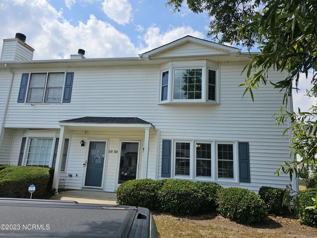 3811 Sterling Pointe Drive X-10, Winterville