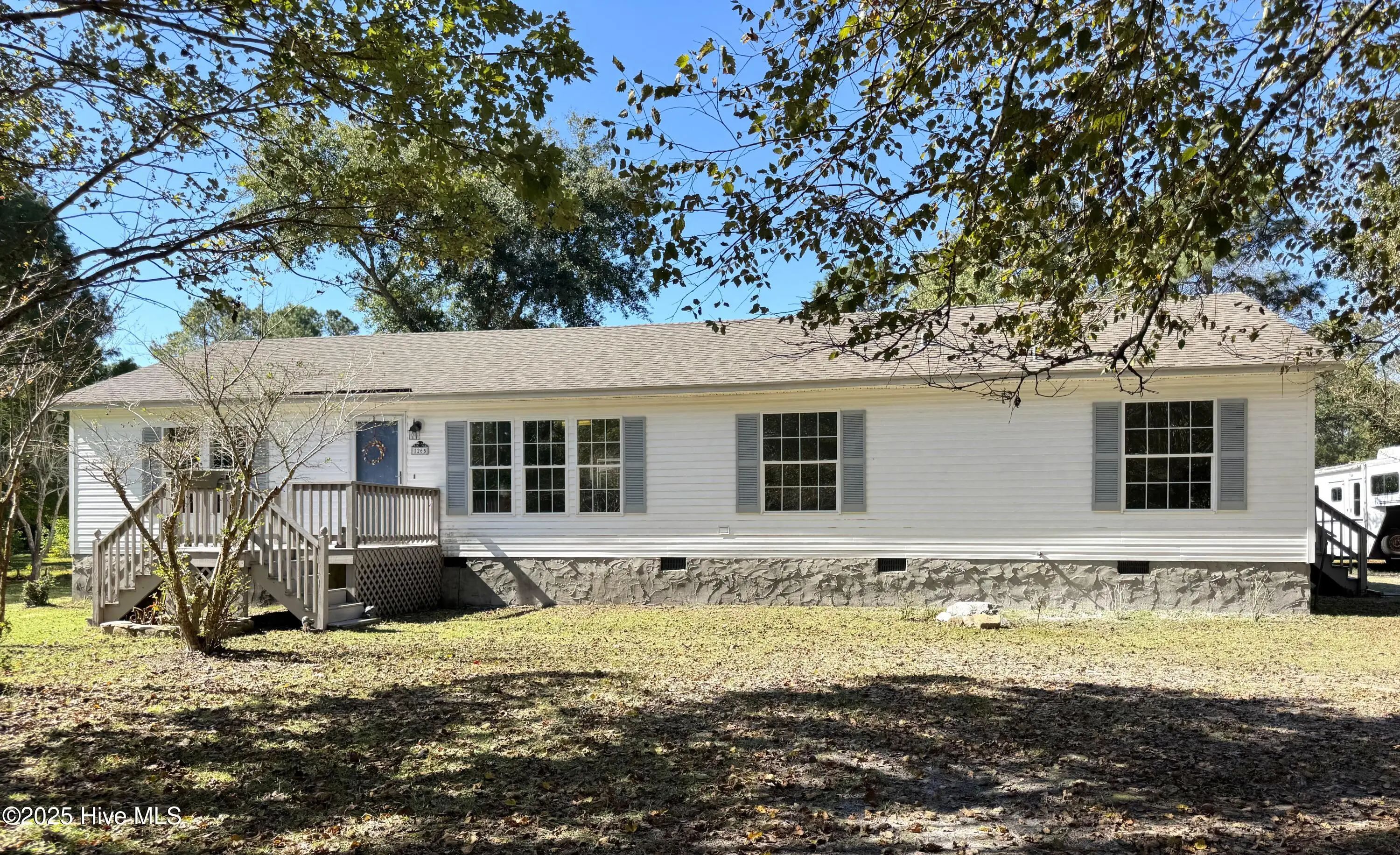 1265 Gilbert Road Se, Bolivia