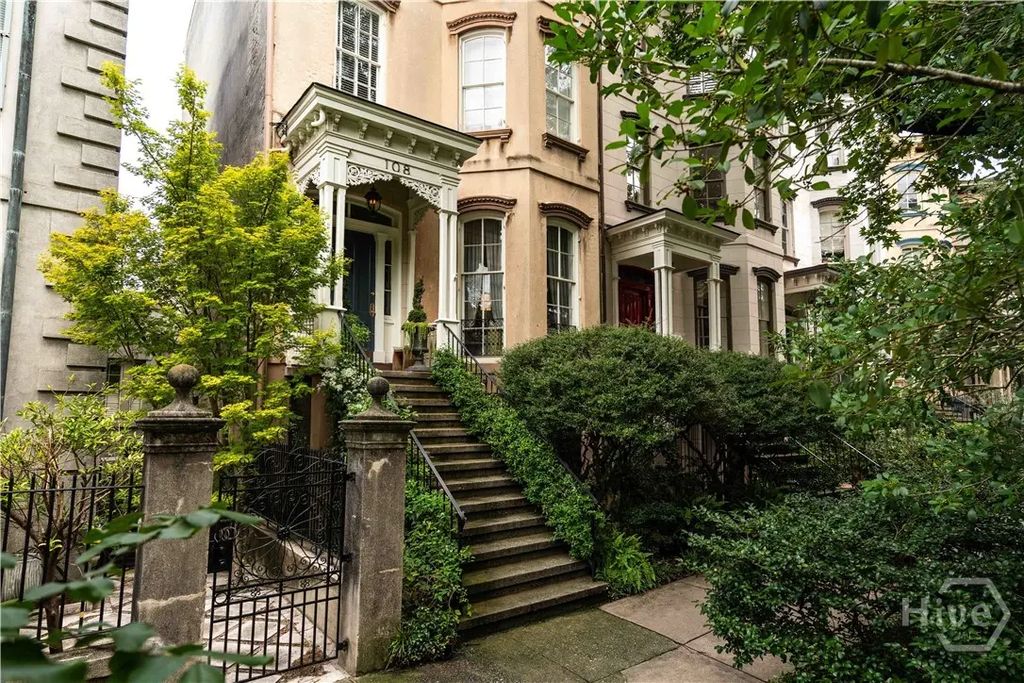 108 E Gaston Street, Savannah