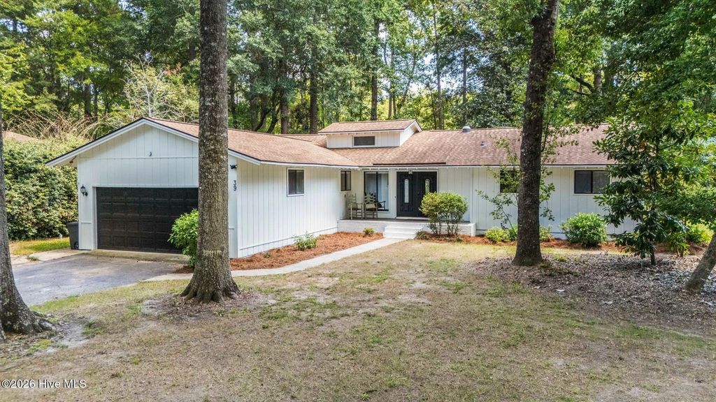 39 Swamp Fox Drive, Carolina Shores