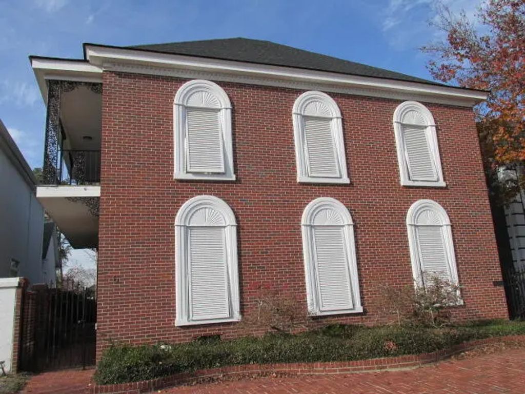 6 Conifer Square, Richmond