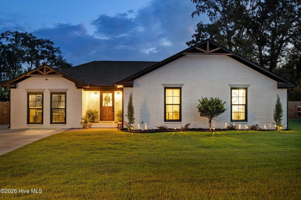 137 Fall Line Drive, Martinez