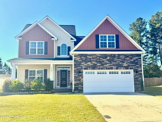 2261 Birch Hollow Drive, Winterville
