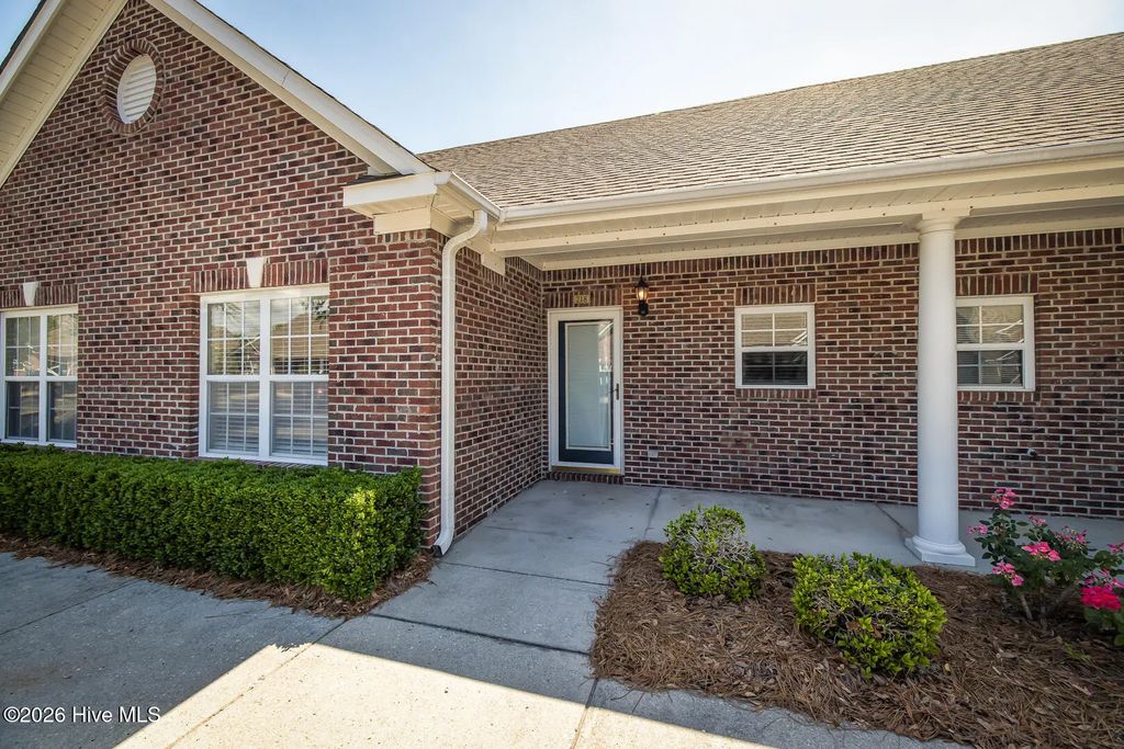 218 Eucalyptus Lane, Wilmington