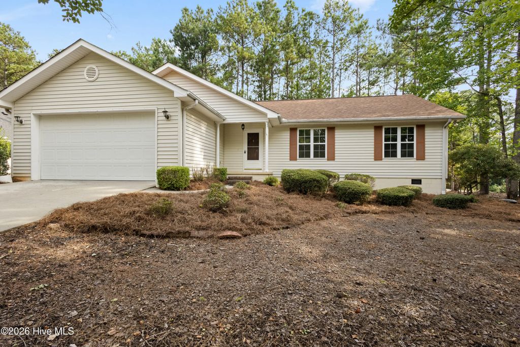 344 Mulberry Lane, McCormick