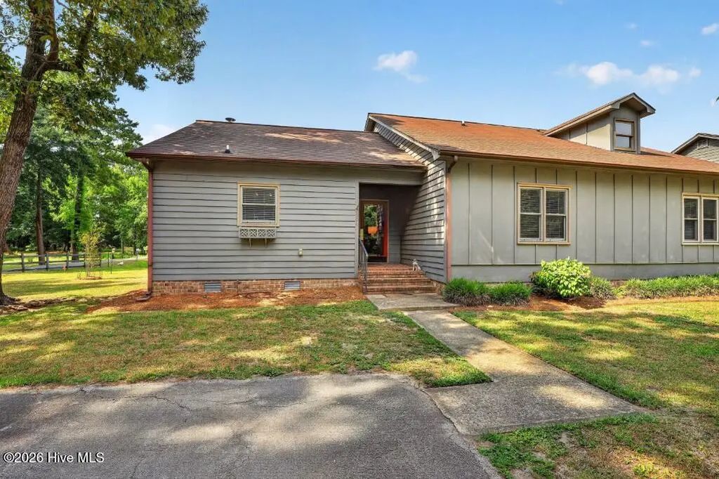 2906 Derby Drive, Kinston