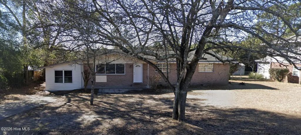 2458 Leslie Circle, Richmond