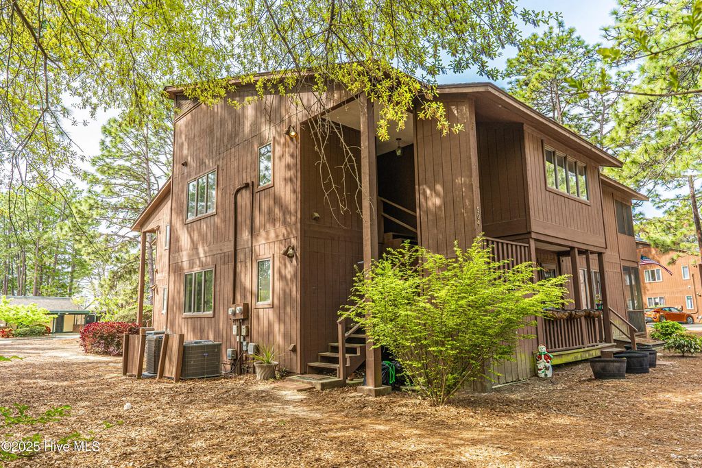 504 Fairway Court, Southern Pines