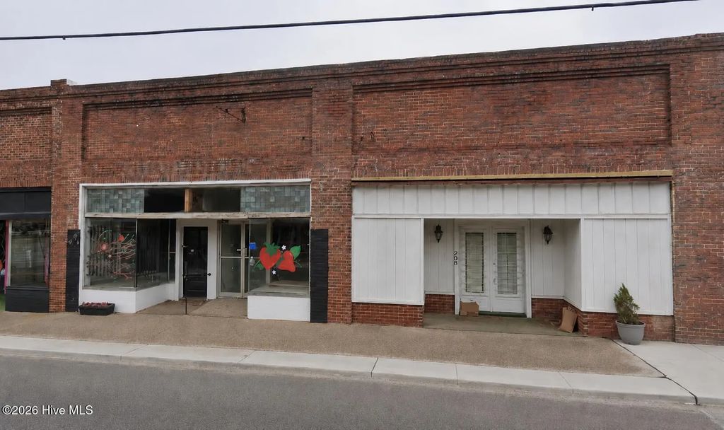 208 N Brown Street, Chadbourn