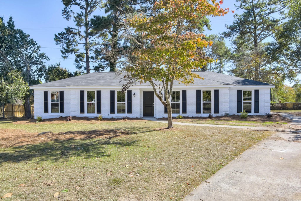 174 Creek View Court, Martinez