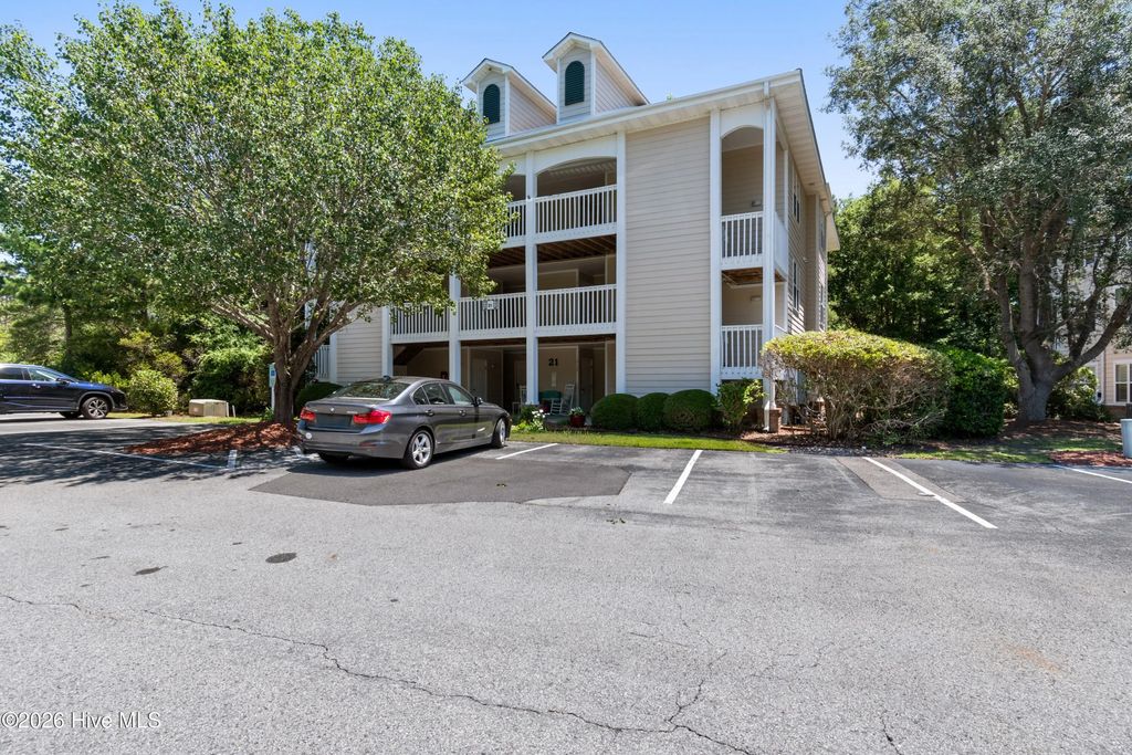 3350 Club Villas Drive # 2103, Southport