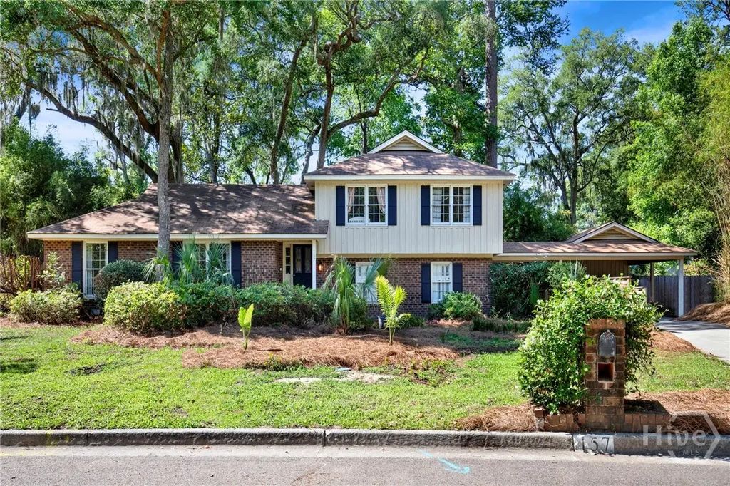 157 Hampshire Road, Savannah