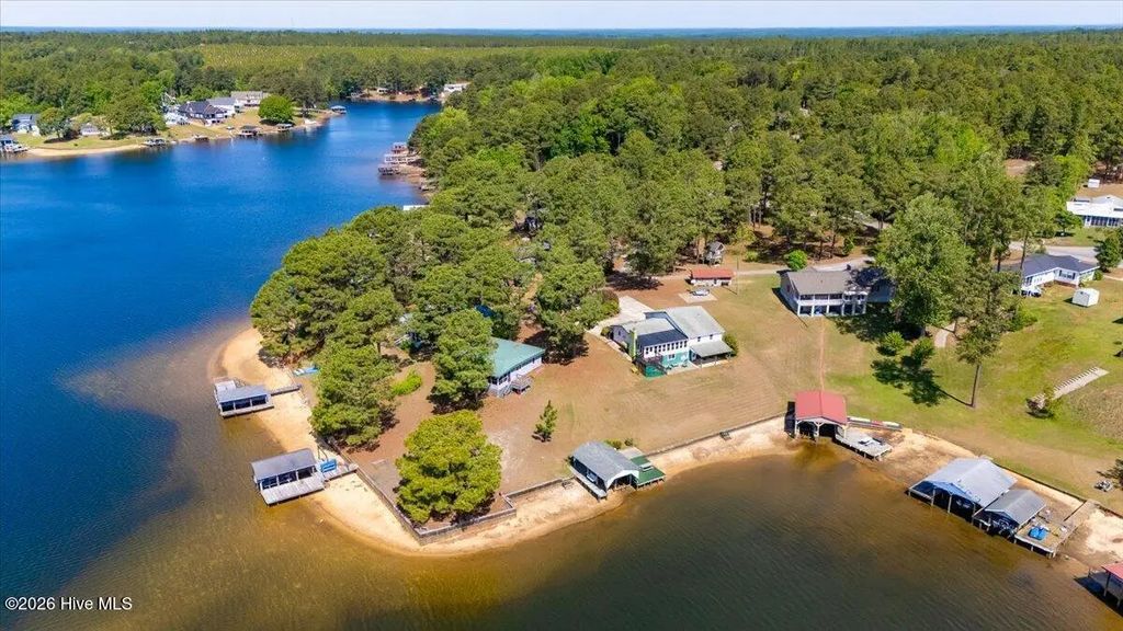 65 Sparrow Circle, Sanford