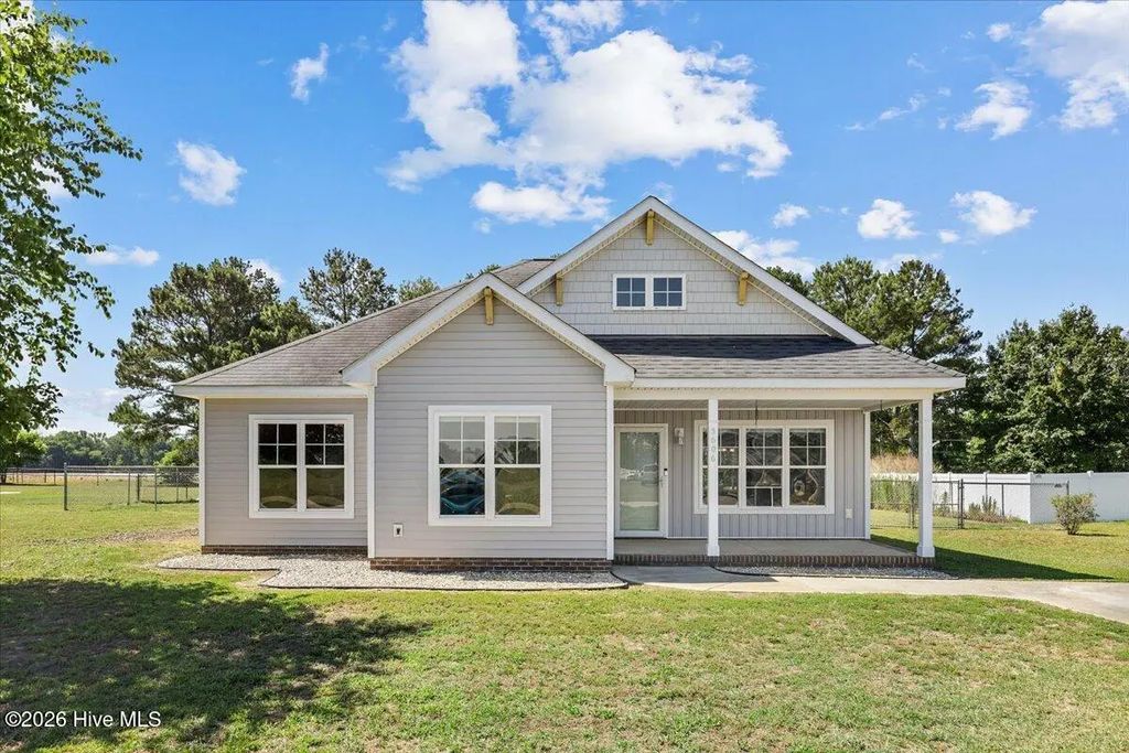 5606 Blanch Fields Lane, Lucama