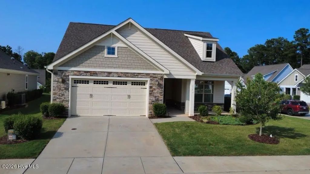 117 Blue Spruce Circle, Ash